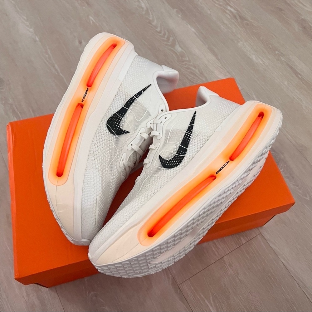 Nike Vomero Premium Sail Coconut Milk ( ) (SIze: M) (Ready to ship)